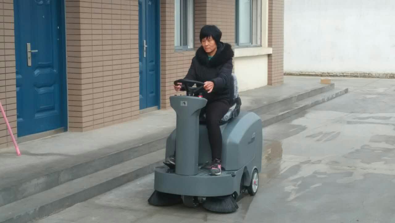 高美掃地機對保潔行業(yè)需求的市場分析